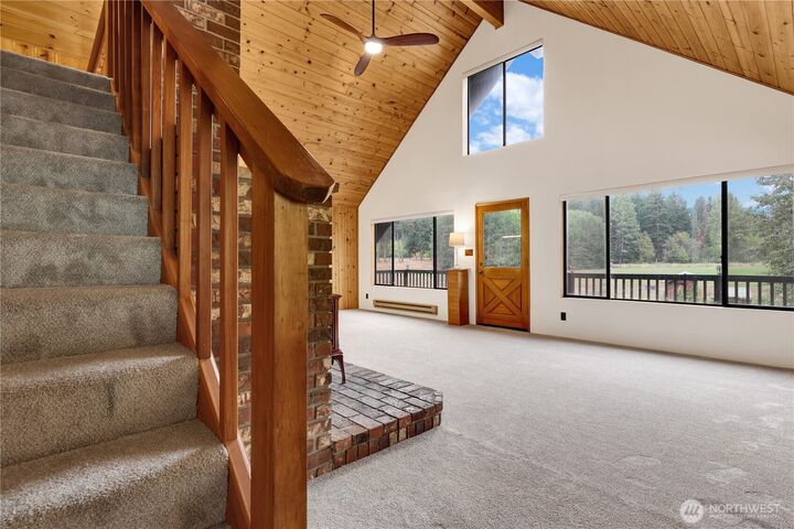 Property Photo:  2001  Zrebeic Road  WA 98922 