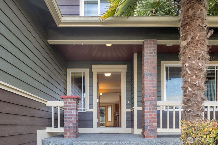 Property Photo:  2530  10th Street SW  WA 98373