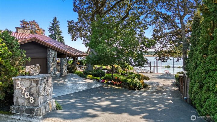 Property Photo:  3708 SE 139 Avenue  WA 98683 