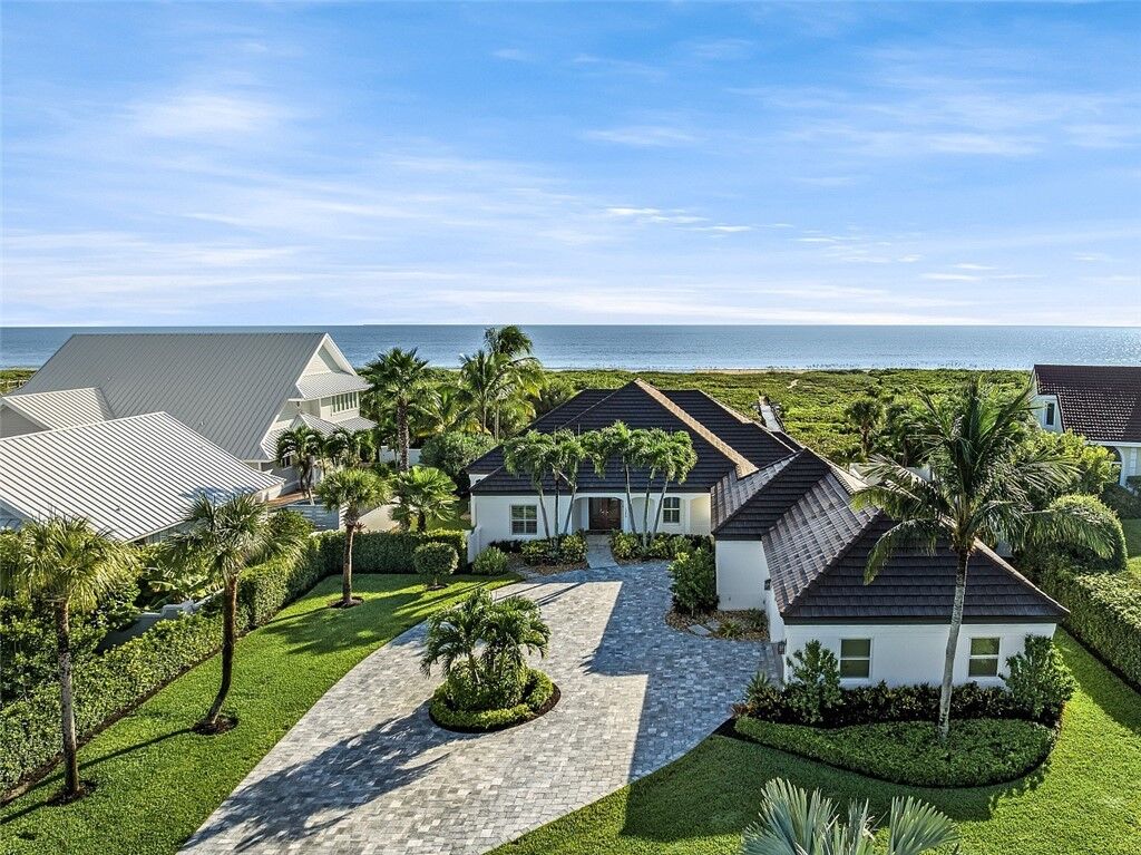 Property Photo: 1300 Olde Doubloon Drive FL 32963