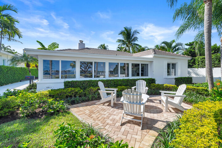 Property Photo:  6911 S Flagler Drive  FL 33405 