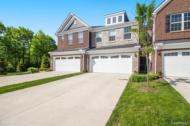 24727 Ivy Lane  Novi MI 48375 photo