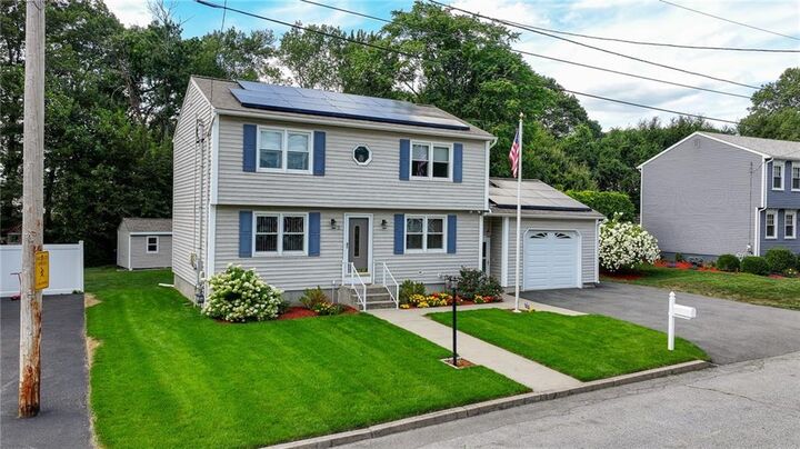 Property Photo:  9 Patricia Drive  RI 02904 