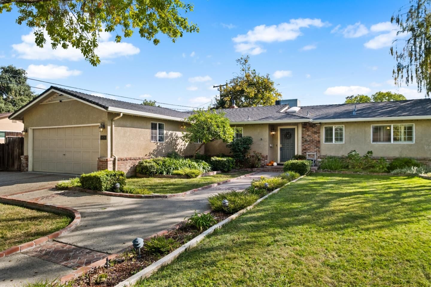 Property Photo: 1976 Santa Rosa Way CA 95209