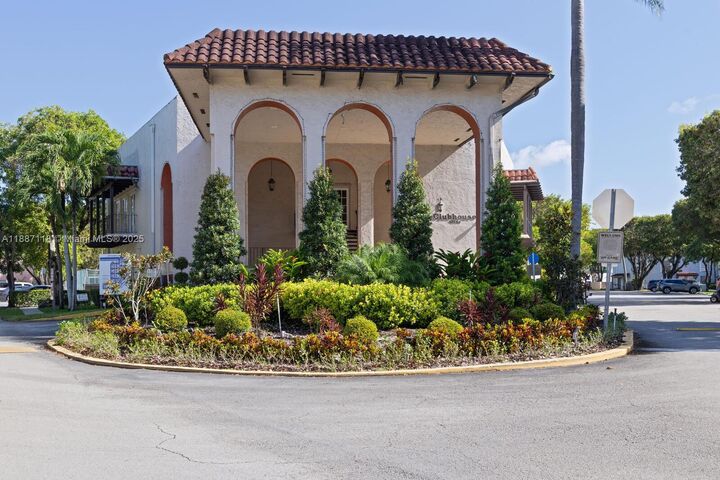 10816 N Kendall Dr R16  Miami FL 33176 photo