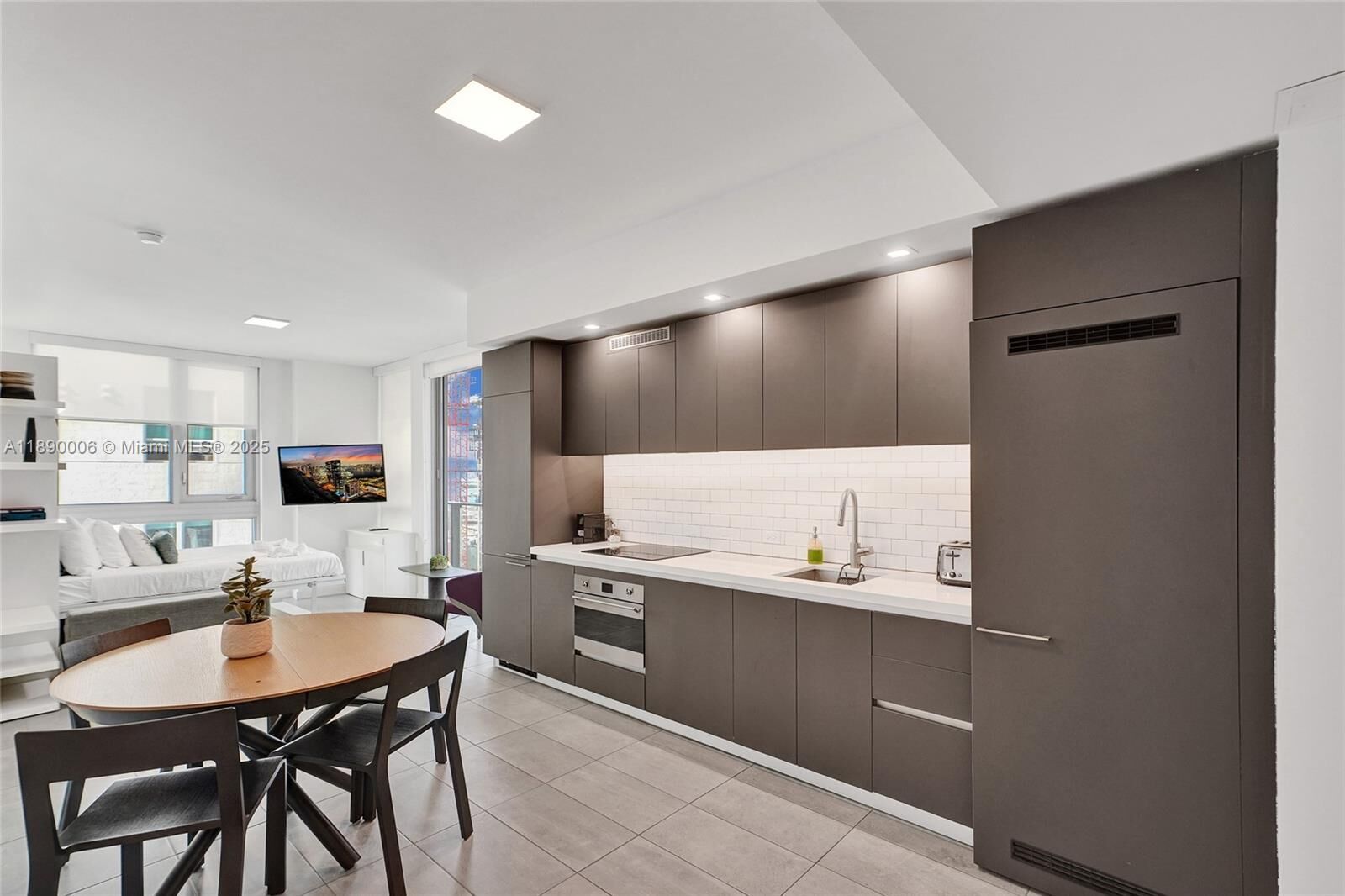 Property Photo:  227 NE 2nd St 1709  FL 33132 
