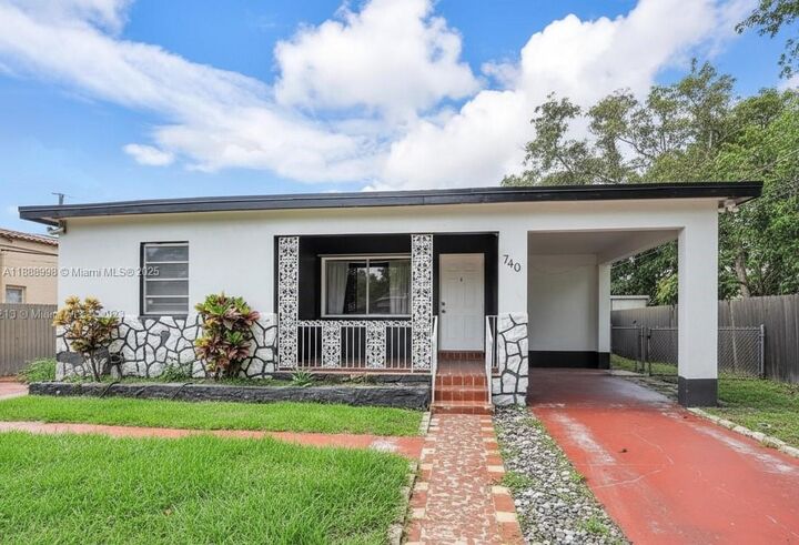 740 NW 42nd St  Miami FL 33127 photo