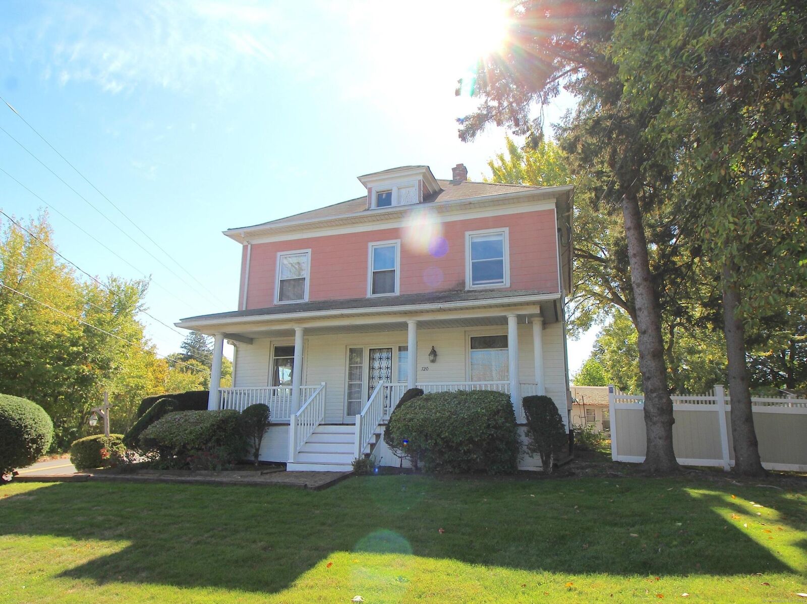 Property Photo: 720 Farmington Avenue CT 06037