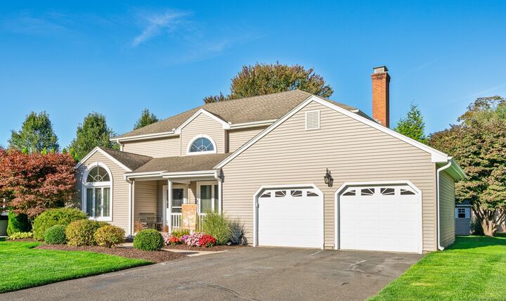6 Whitney Court  Cromwell CT 06416 photo