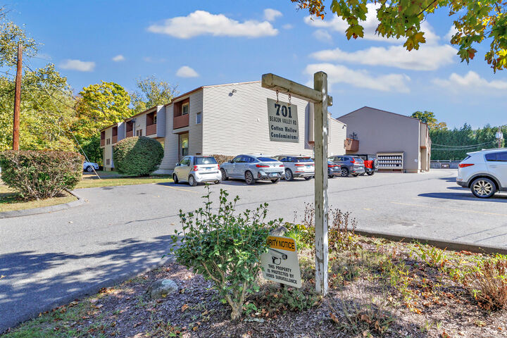 701 Beacon Valley Road Apt 27  Naugatuck CT 06770 photo