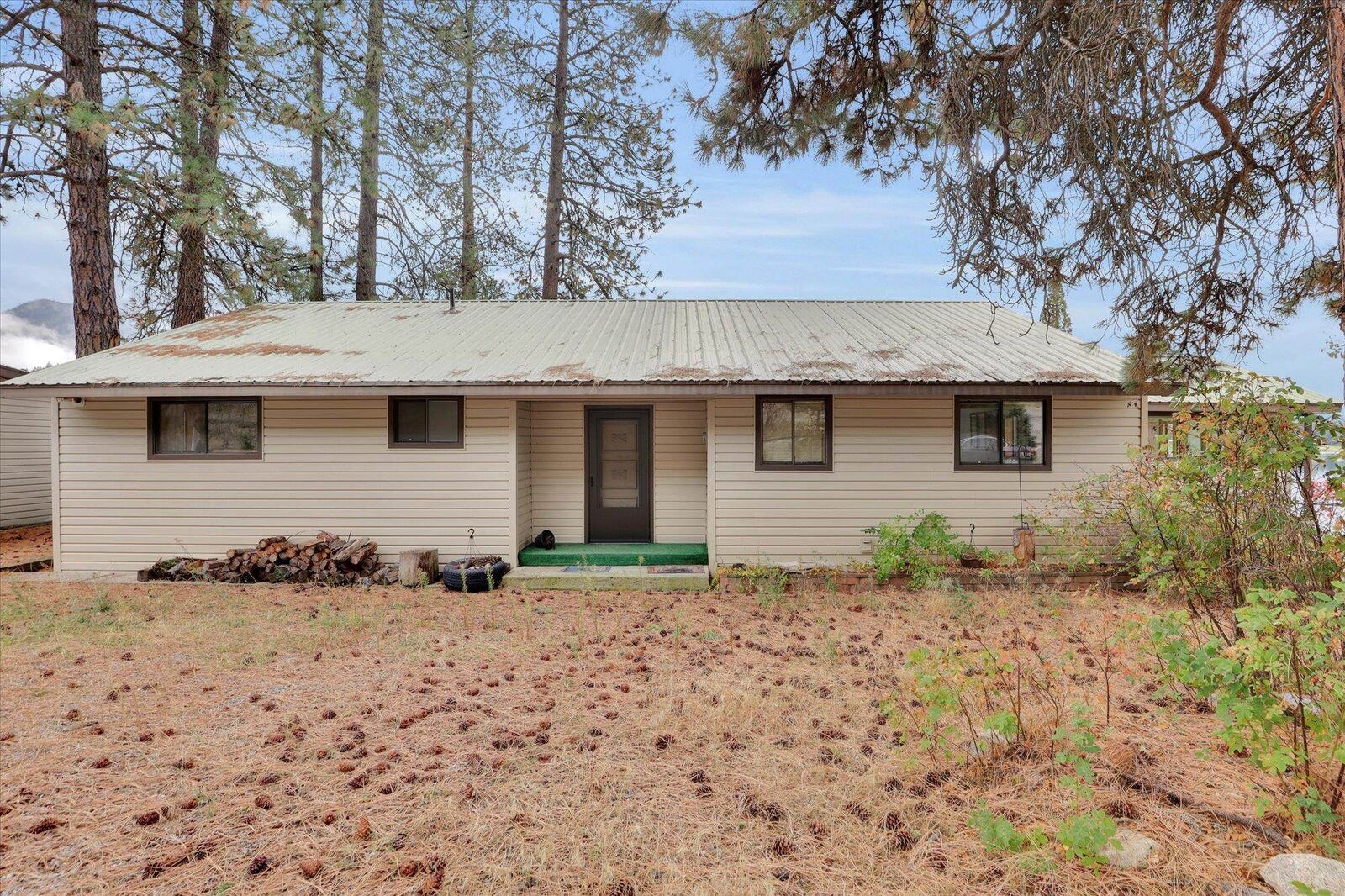 Property Photo:  407992 Highway 20 Hwy  WA 99119 