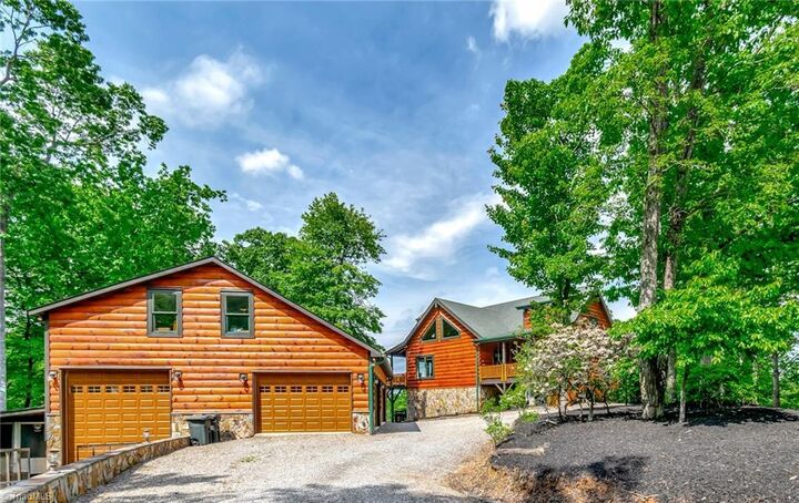 Property Photo:  650 Sweetwater Road  NC 28606 
