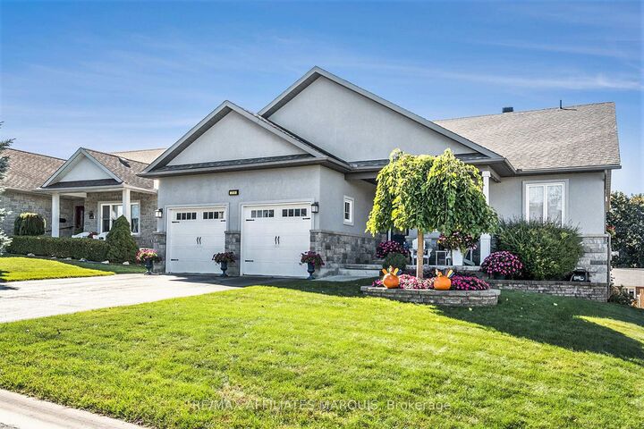 Photo de la propriété: 248 Lera Street ON K7A 5M3