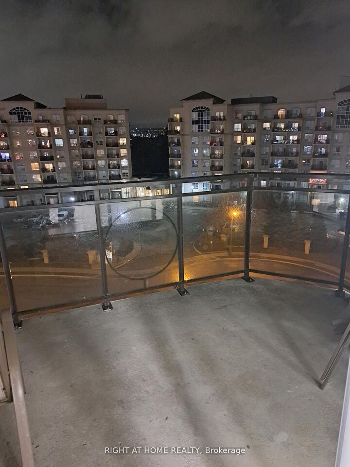 Property Photo:  1 Maison Parc Court 704  ON L4J 9K1