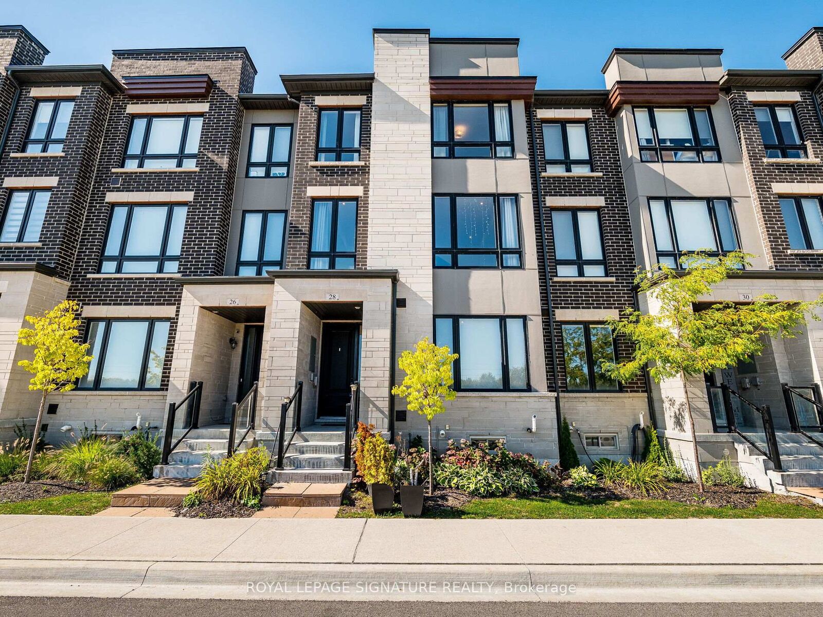 Property Photo: 28 Dockside Way ON L1N 0M6