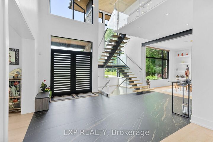 Property Photo:  8 Cachet Parkway  ON L6C 1G8 