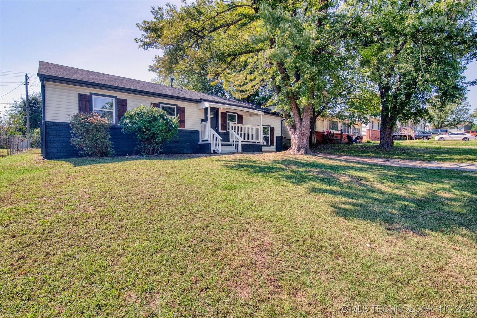 Property Photo: 2114 W 48th Street OK 74107