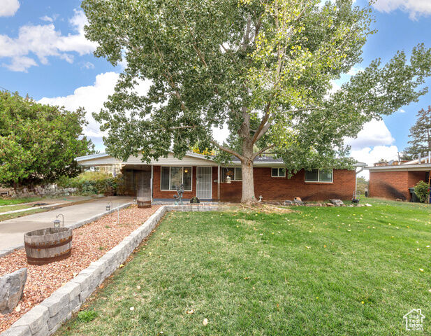Property Photo: 915 Hislop Dr UT 84404