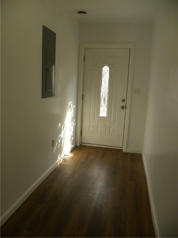 Property Photo: 1715 Larkins Way PA 15203