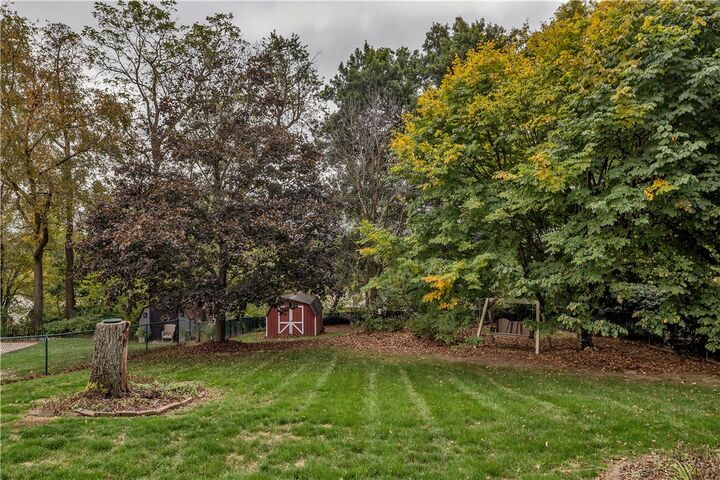 Property Photo:  238 Red Oak Drive  PA 15239