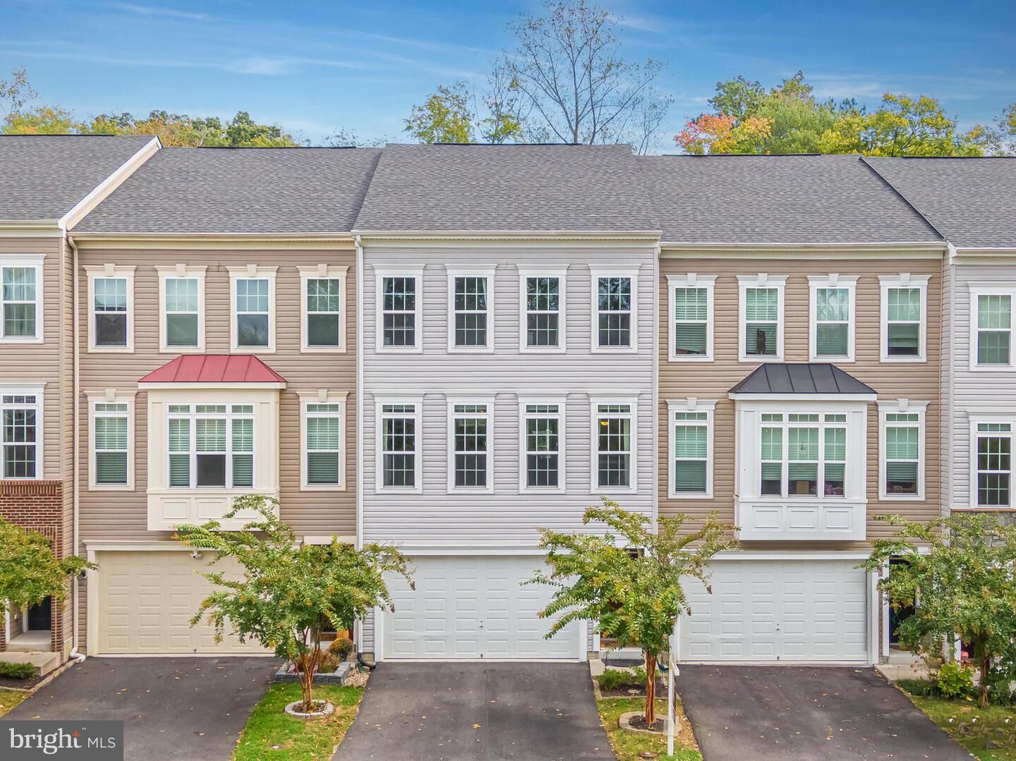 Property Photo: 604 Savile Row Terrace VA 20132