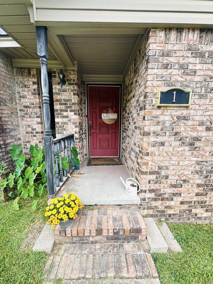 Property Photo: 1 Neal Street AR 72022