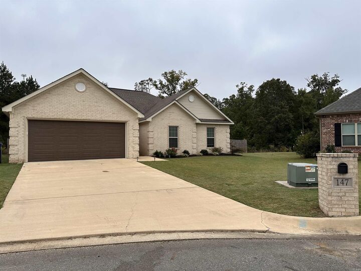 Property Photo: 147 Oak Hill Circle AR 71730