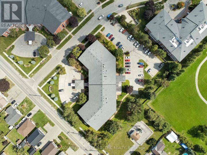 Property Photo: 1 Heritage Way 301 ON K9V 5P9