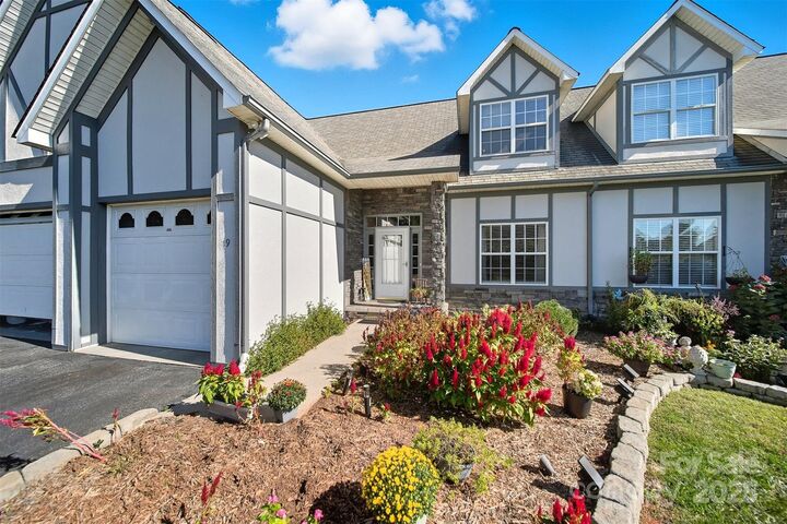 Property Photo:  19 Heron Cove Loop  NC 28601 