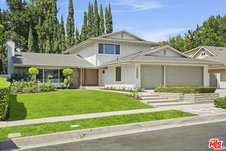 Property Photo: 19009 Celtic St CA 91326