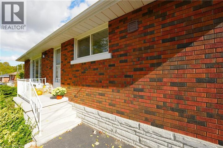 53 Freeman Avenue  Guelph ON N1H 4S9 photo