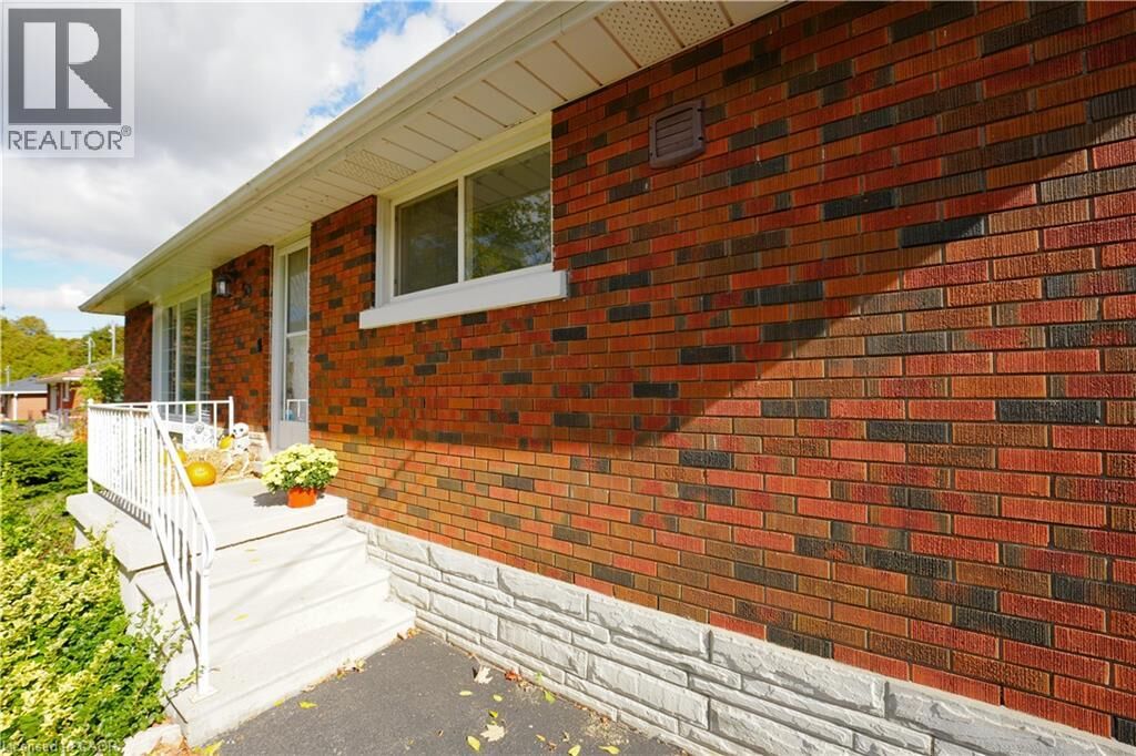 Property Photo:  53 Freeman Avenue  ON N1H 4S9 