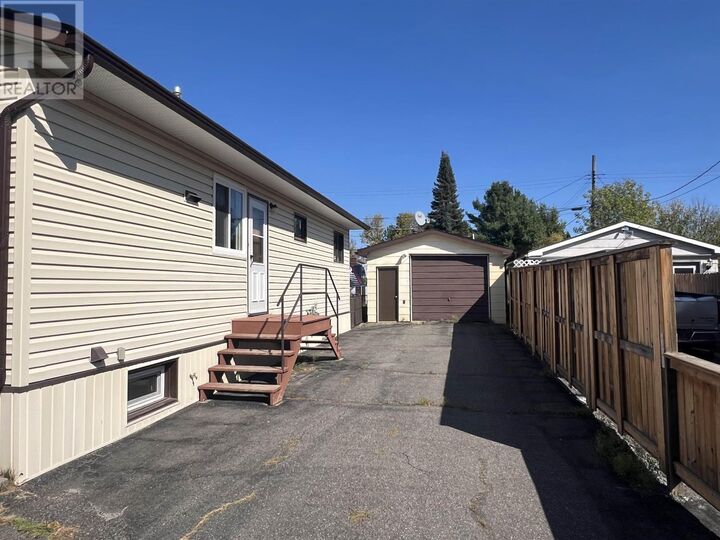 Property Photo: 146 Pine Cres ON P0T 1C0