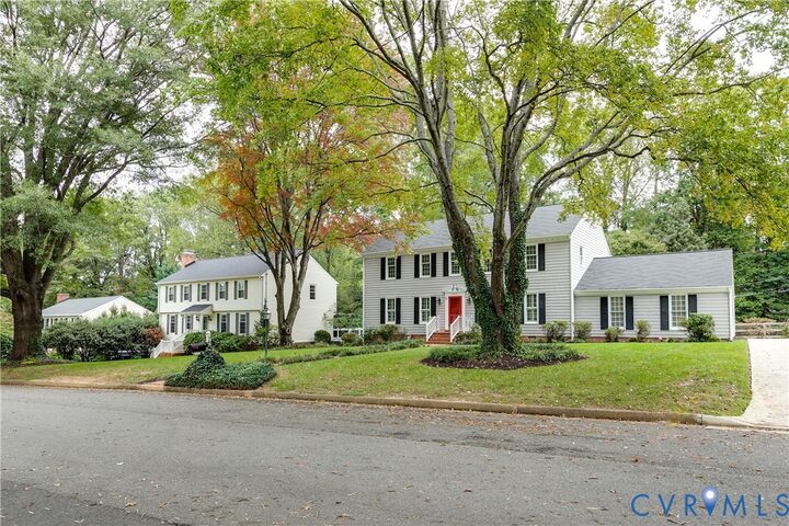 Property Photo: 9204 Lyndonway Drive VA 23229