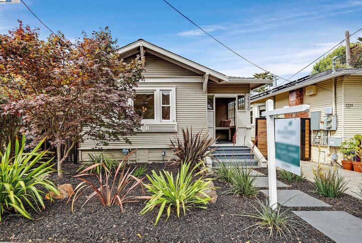 Property Photo: 2230 Sacramento St CA 94702