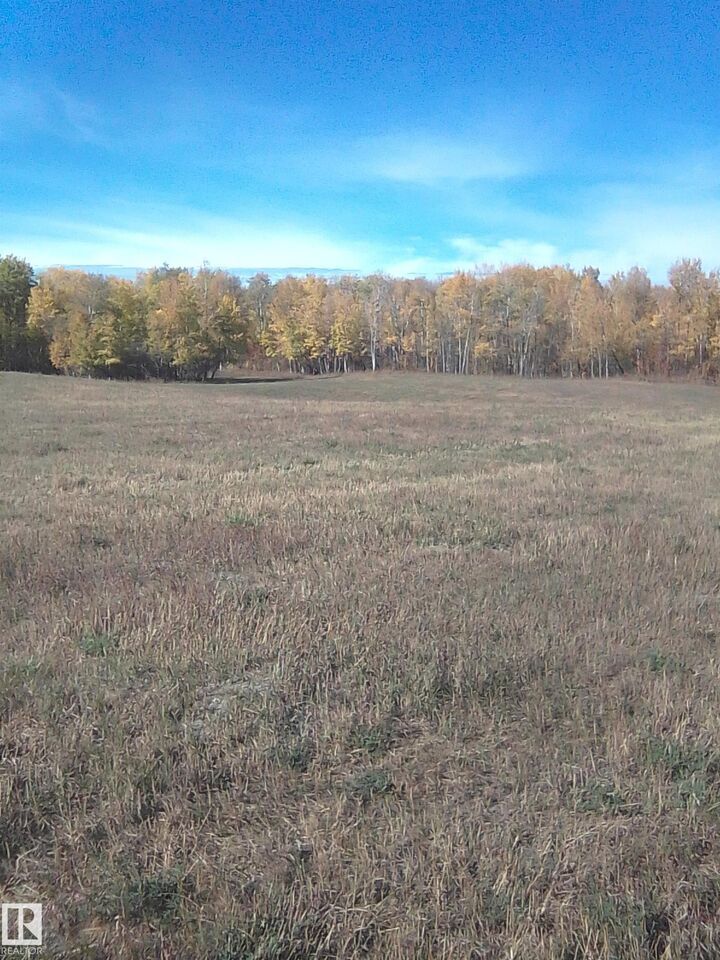 Property Photo:  Rge Rd 200 & Twp Rd 552  AB T0B 2R0 