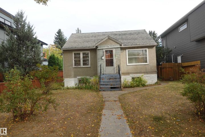 8839 90 Street NW  Edmonton AB T6C 3L7 photo