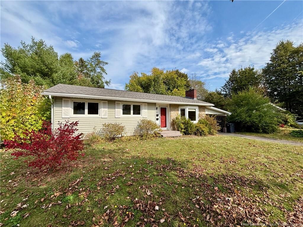 Photo de la propriété: 245 Massey Street NB E3B 2Z5
