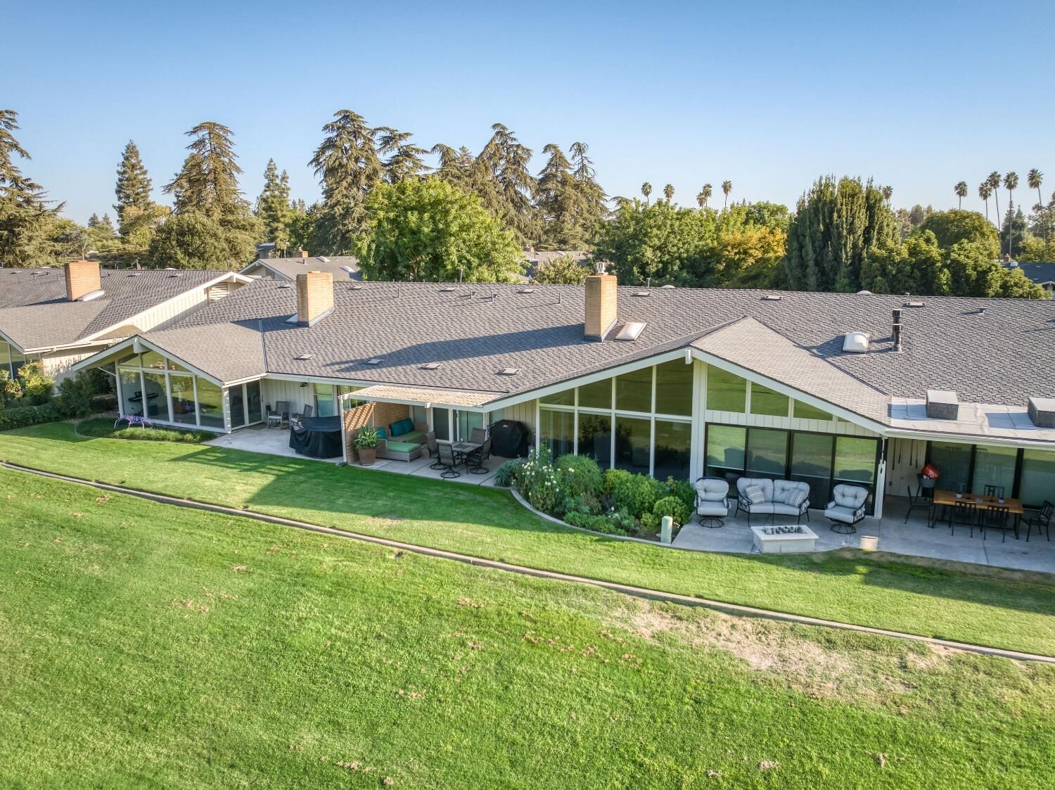 Property Photo: 7560 N Charles Avenue C CA 93711