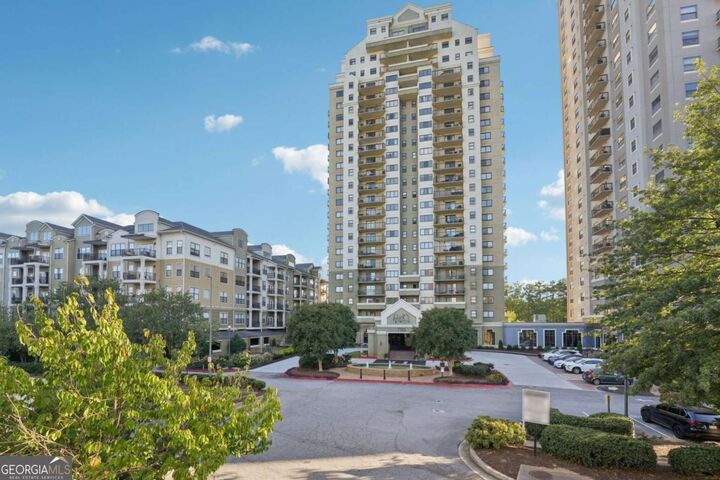 799 Hammond Drive 402  Atlanta GA 30328 photo