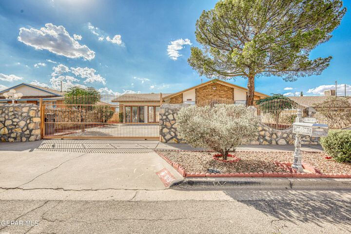 Property Photo: 1619 Doug Olson Drive TX 79936