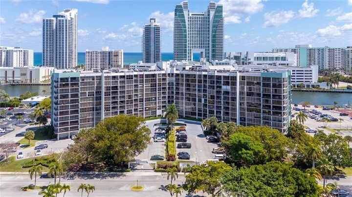 400 Leslie Dr 1001  Hallandale Beach FL 33009 photo