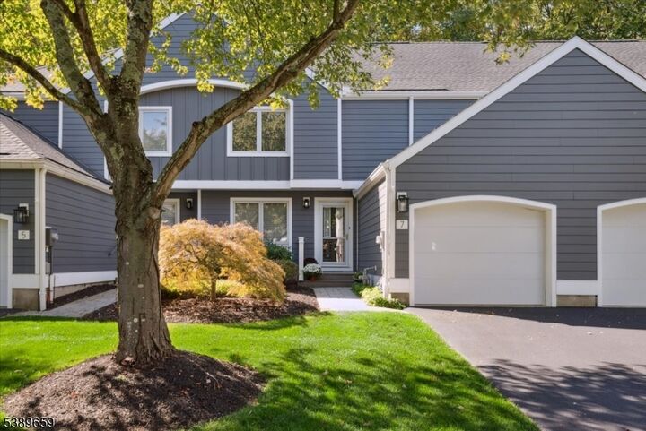 7 Sherwood Dr  Morris Twp. NJ 07960 photo