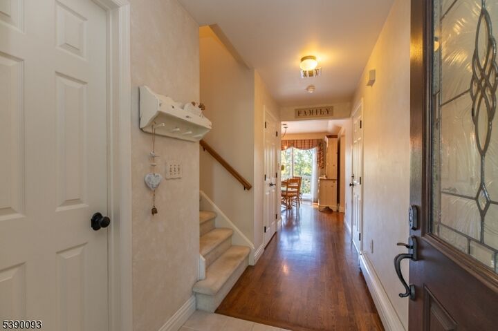 Property Photo:  9 Maple Rd  NJ 07456 