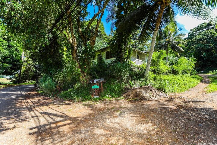 47-270 Ahuimanu Road  Kaneohe HI 96744 photo