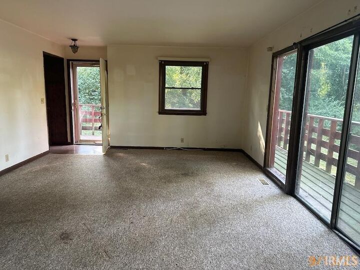 Property Photo:  421 S Spring Street  IN 47670 