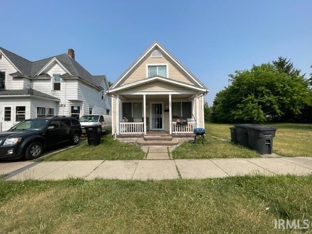 Property Photo:  322 Studebaker Street  IN 46628-2450 