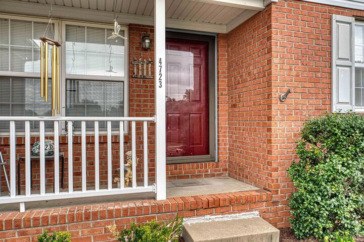 Property Photo:  4723 Meadow Crest Court  IN 47712 