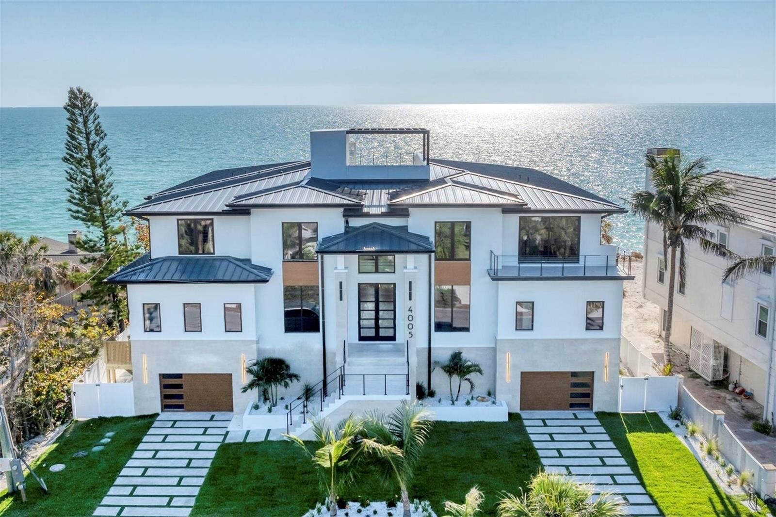 Property Photo:  4005 Casey Key Road  FL 34275 