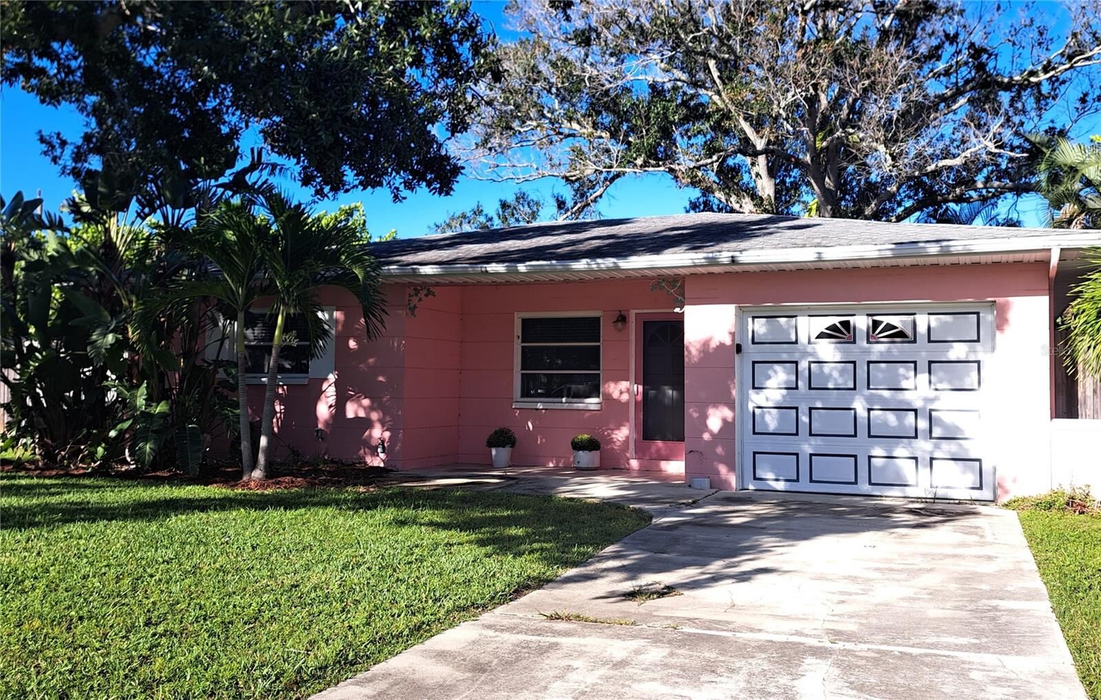 Property Photo: 2715 45th Street S FL 33711